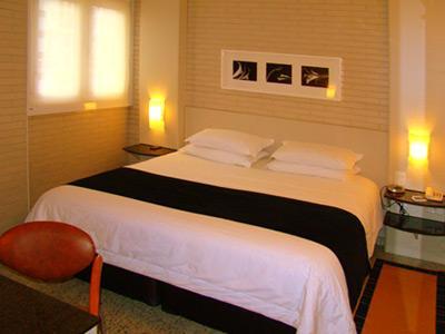 Hotel Confiance Batel 4*